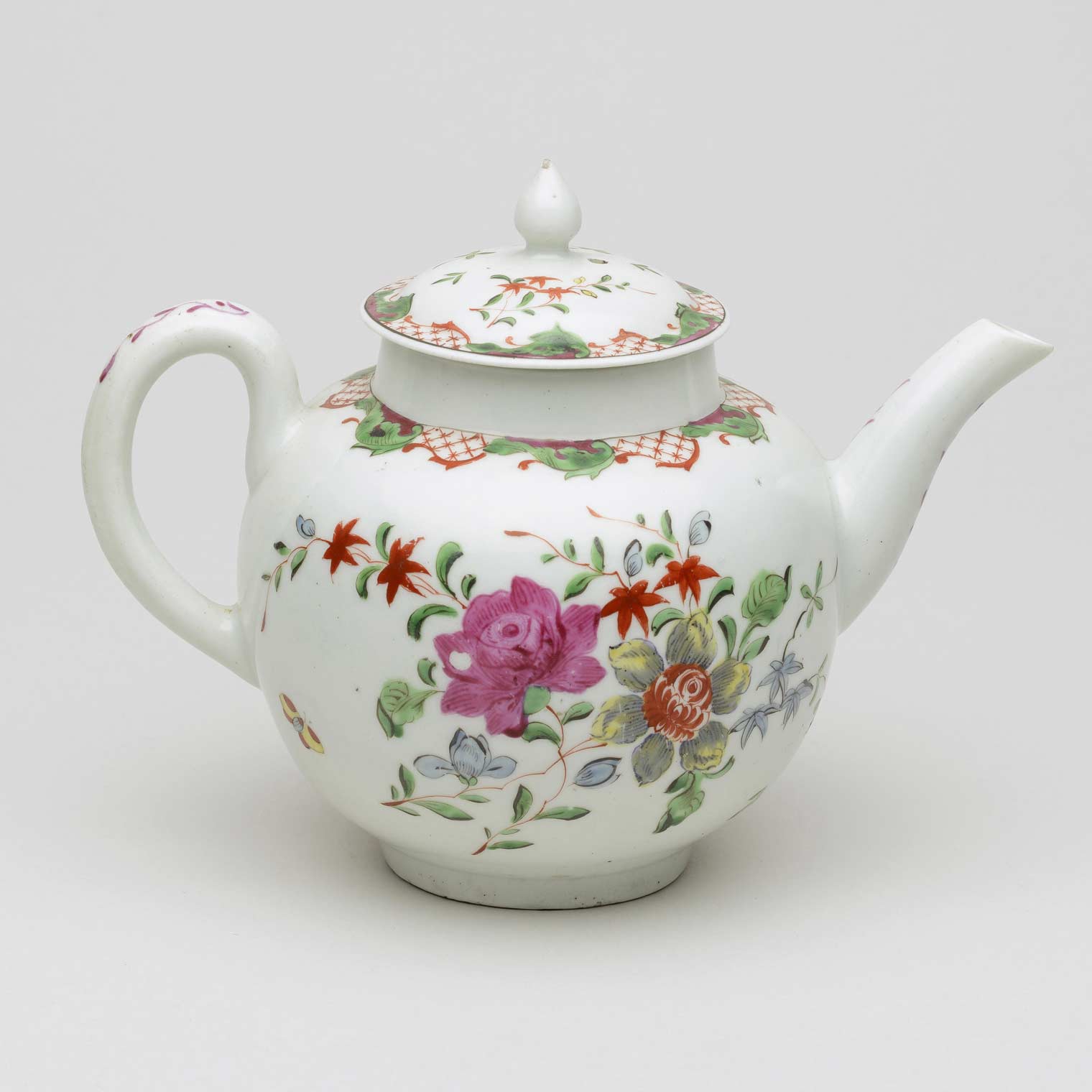 Teapot | Museum of Royal Worcester